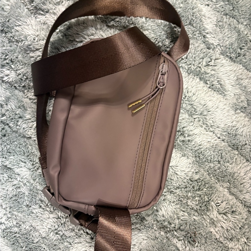 ZYIA Brown Crossbody Bag with Gold Accent - Picture 3 of 3